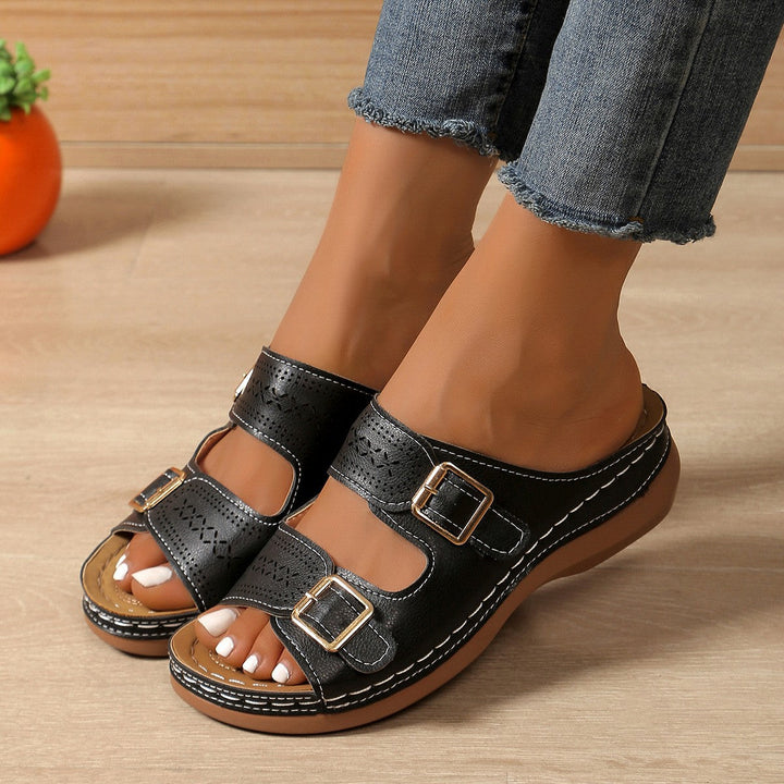 Damen Orthopädische Sandalen Athena für stilvollen Komfort, Fussgesundheit & Schmerzreduktion, mit verstellbarer Schnalle.