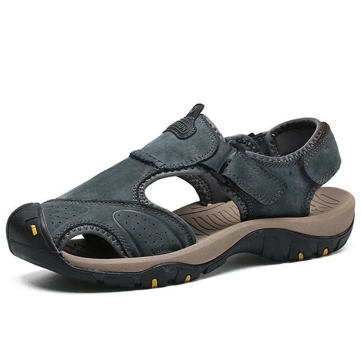 Leichte Herren Outdoorsandalen, rutschfest und komfortabel, perfekt für den Sommer.