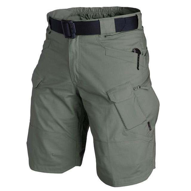 Rückansicht der dunkelblauen Herren Cargo Shorts mit Gesäßtaschen, perfekt für den Sommer. Bequeme Passform.