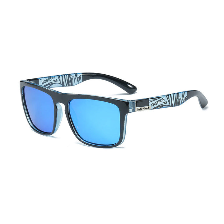 Moderne quadratische Unisex-Sportbrille mit polarisierten Gläsern und UV400 Schutz, outdoor-geeignet.