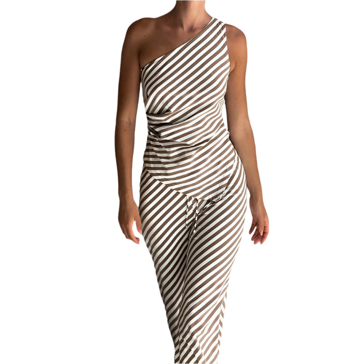 Figurbetontes asymmetrisches Taillenset für Damen, elegant und modern geschnitten, ideal für schicke Anlässe.