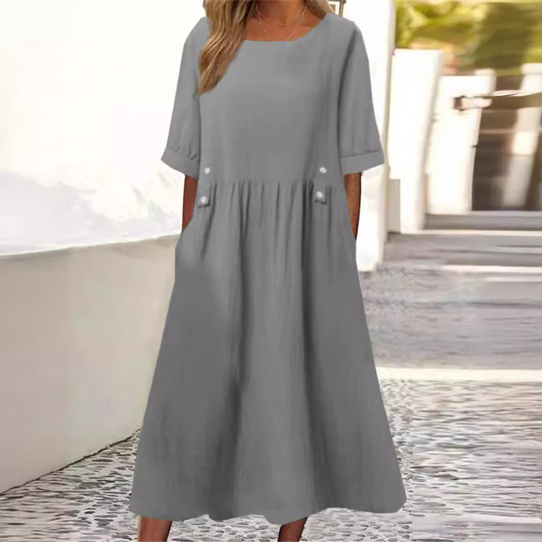 Bequemes, atmungsaktives Damen Sommerkleid im A-Linien-Schnitt, mit Kurzarm und seitlichen Taschen.