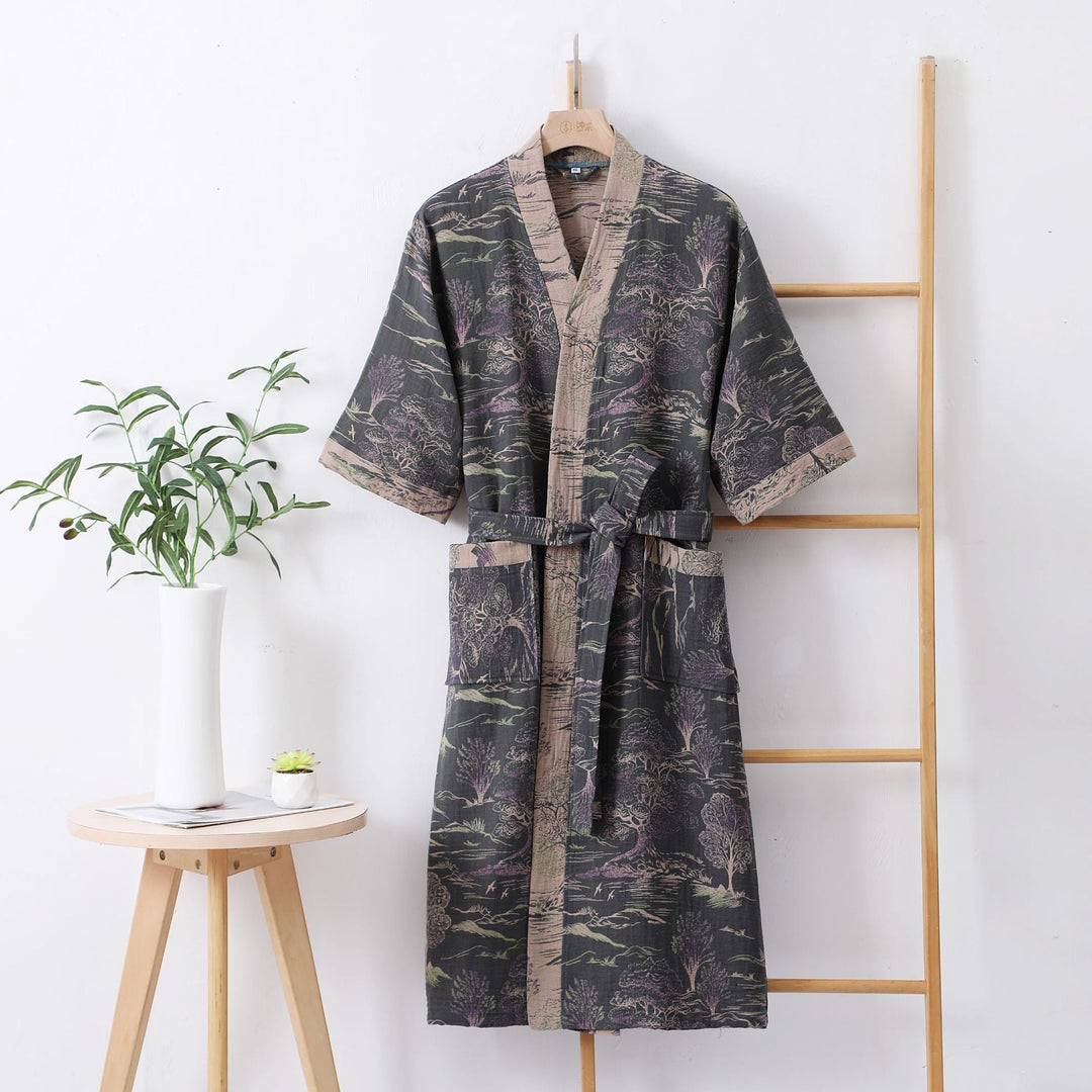 Weicher Damen Kimono-Morgenmantel, komfortabler Bademantel und Loungewear für pure Entspannung.