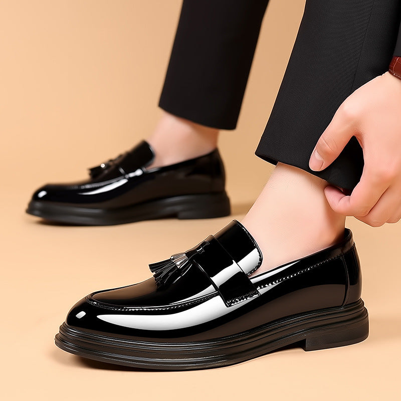 Schwarze Herren Halbschuhe mit flexibler Sohle und atmungsaktivem Design, ideal als Komfort- und Alltagsschuhe.