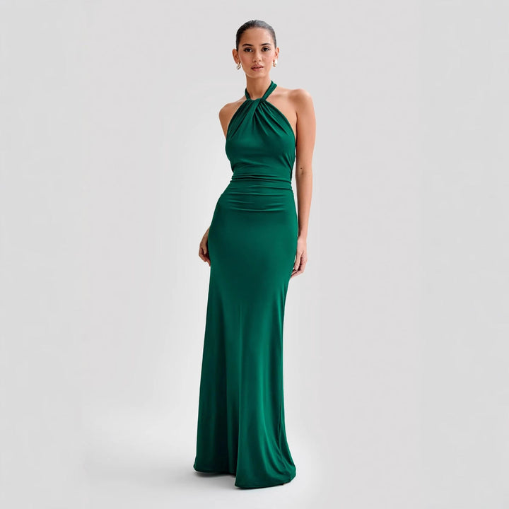 Elegantes langes Damen Neckholder Sommerkleid, perfekt als Abendkleid oder festliches Urlaubs-Outfit.