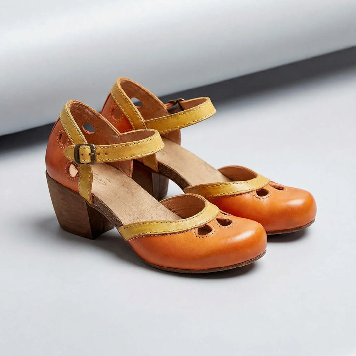 Hochwertige Damen Blocksandalen Sophia. Moderne Offene Zehensandalen, ideal für Frühling und Sommer, mit elegantem Absatz.