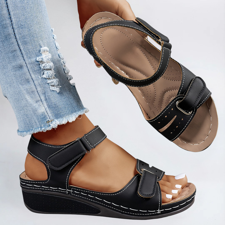 Detailansicht: Atmungsaktive Materialien der Damen Komfort Sandalen. Leichte Schuhe für Fussschmerzen Linderung.