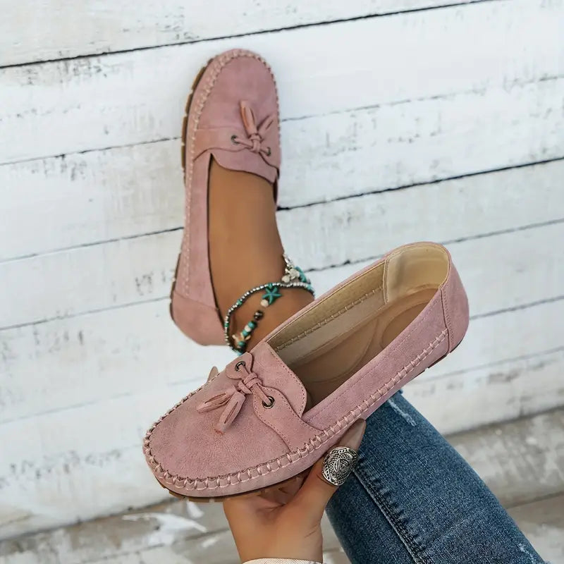 Elegante Komfort-Loafer für Damen, orthopädisch, flach & rutschfest für gesunde Füße.
