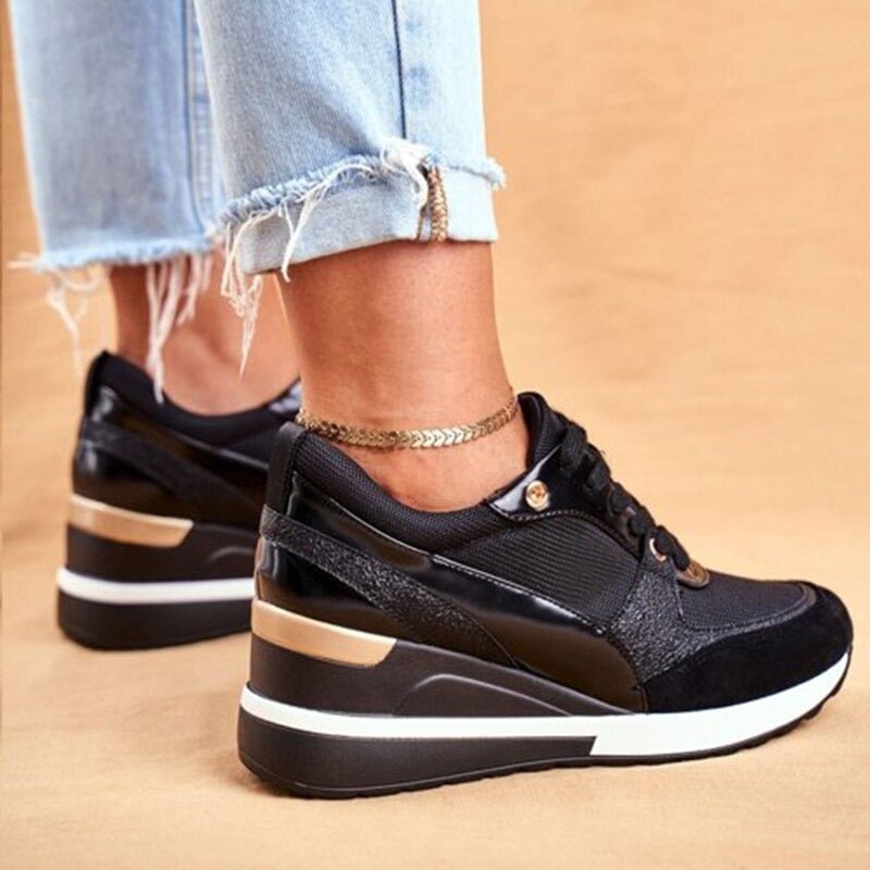 Moderne schwarze Damen-Schnürschuhe mit integrierter Fußgewölbestütze für gesunden, bequemen Gang.