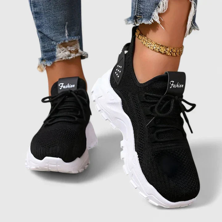 Bequeme orthopädische Damen Sneaker, ideal als Freizeitschuhe mit Arch Support für lange Tage.