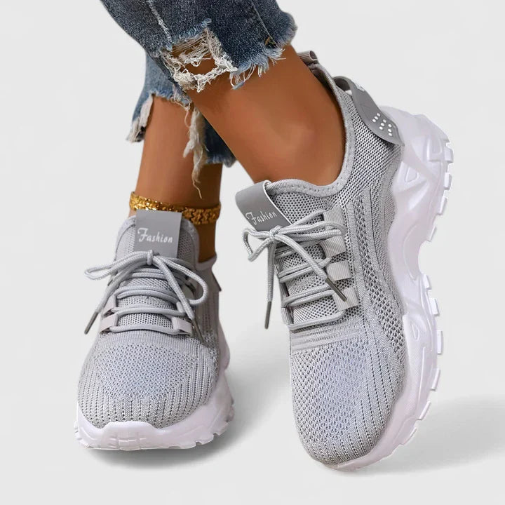 Komfortable orthopädische Damen Sneaker für den Alltag. Modische Frühling & Freizeitschuhe mit Arch Support.