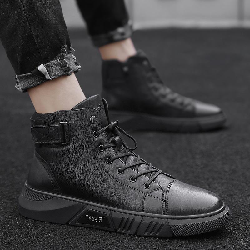 Elegante schwarze Herren Business Stiefel, handgefertigt. Orthopädisch, mit integrierter Gewölbestütze.