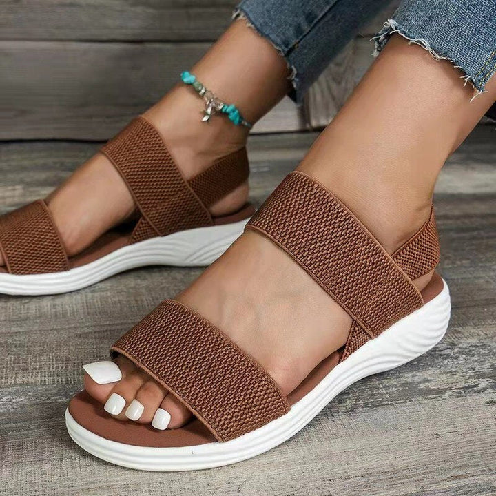 Stylische Damen Keilsandalen für Freizeit & Alltag. Moderne Wedge Sandalen mit bequemen Riemen & ergonomischem Fußbett.