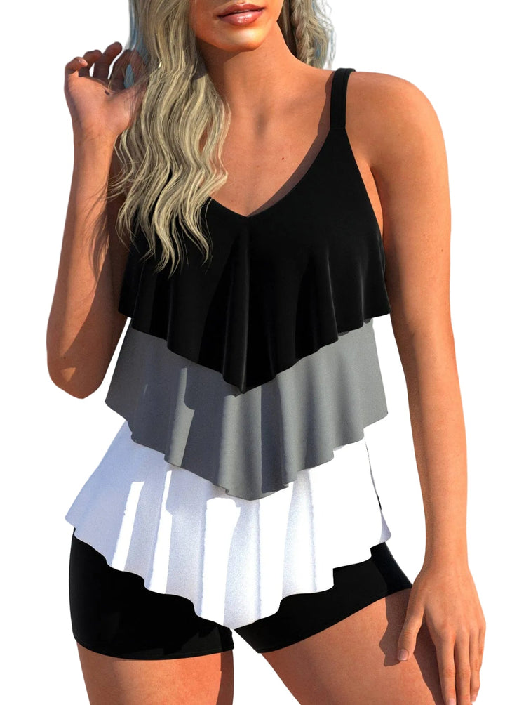 Sommerliches Damen Tankini Set mit schickem Oberteil und hoher Taille für einen eleganten Auftritt.