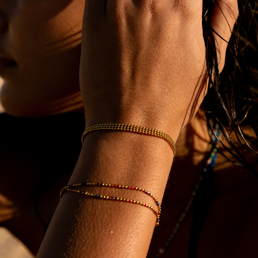 Verstellbares Damen Gliederarmband in Gold, hypoallergen und wasserfest, aus hochwertigem Edelstahl für Komfort.