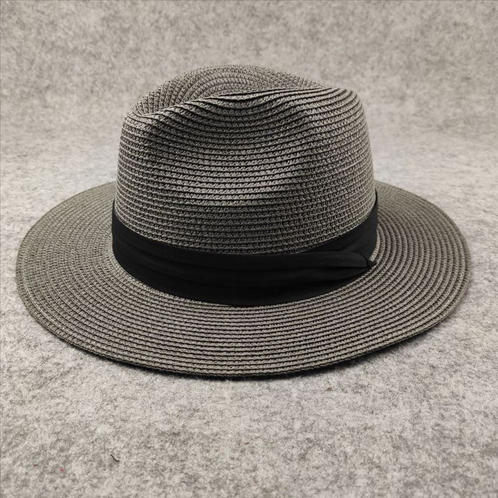 Schicker Panama Hut "Noah" aus Stroh, unisex, ideal als eleganter Sonnenschutz und modische Kopfbedeckung.