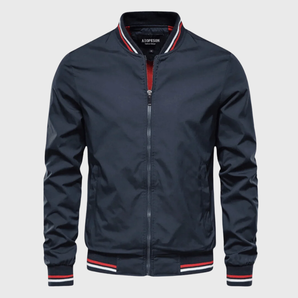 Stilvolle Herren Bomberjacke in Schwarz für vielseitige Freizeit-Looks. Lässige Männerjacke, ideal für den Alltag.