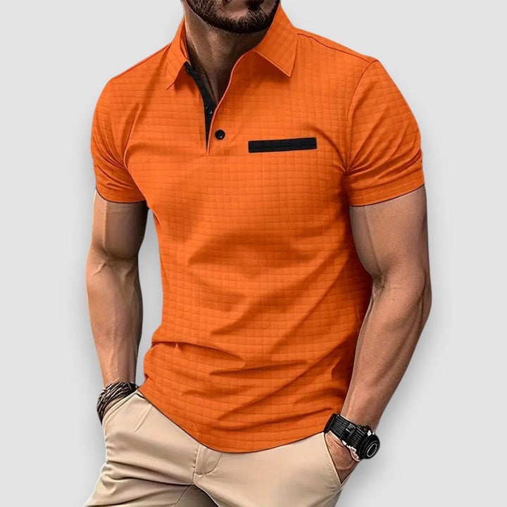 Modisches Herren Poloshirt, gemustert, kurzärmlig. Bequemes Oberteil für stilvolle Freizeitlooks & warme Tage.