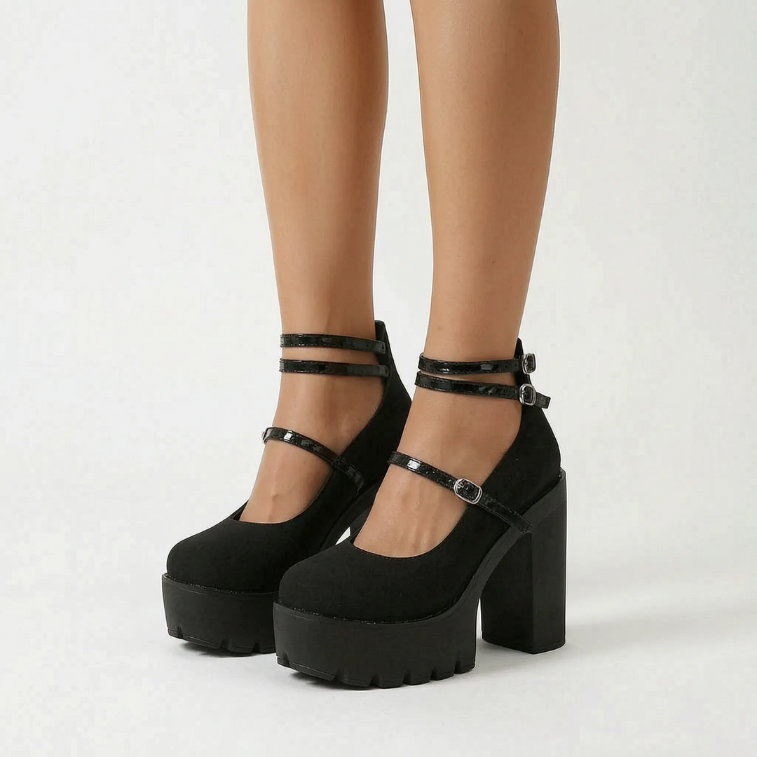 Modische Damen Plateau Pumps mit Blockabsatz, kombinieren Eleganz und Komfort, ideal für jeden Anlass.