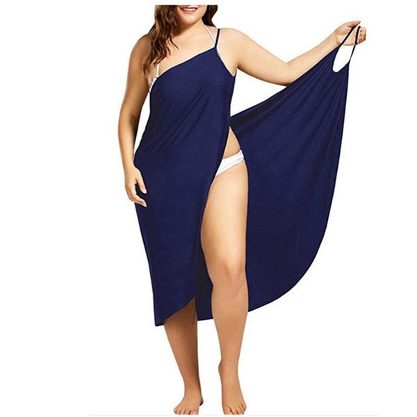 Modisches Damen Maxikleid Soleil als Wickelkleid. Perfektes, vielseitiges Strandkleid und Poolkleid für den Sommer.