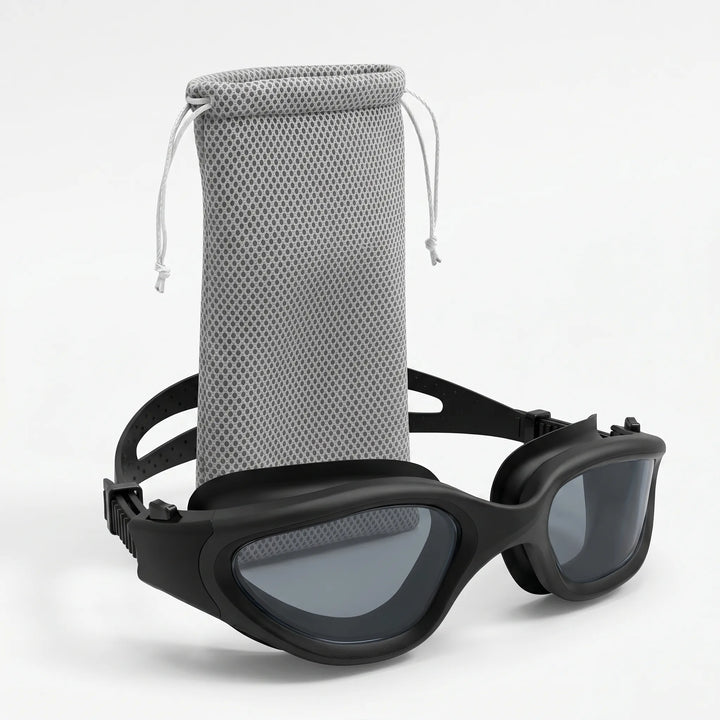 Polarisierte Schwimmbrille für Erwachsene, reduziert Blendung, ideal für Schwimmen und Wassersport.