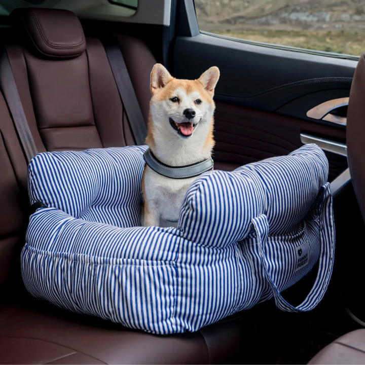 Sicherer Hundeautositz: Plüschiges Hundenest für kleine Hunde, ideal für lange Reisen.