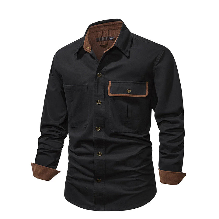 Modernes Business Casual Herrenhemd in Braun, mit schlanker Passform, vielseitig kombinierbar.