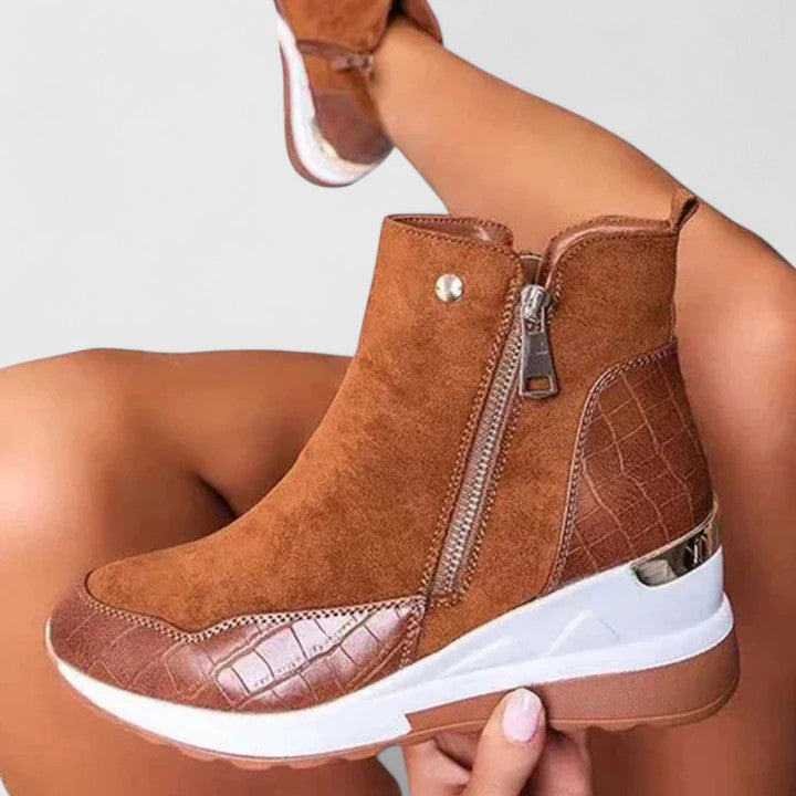 Angenehme Damen Stiefeletten mit rutschfester Sohle. Optimale Alltagsschuhe für Komfort und Sicherheit.
