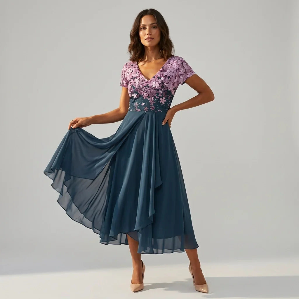 Detailansicht: Damen Abendkleid A-Linie, wadenlang, elegant bestickt mit Pailletten und Kurzarm.