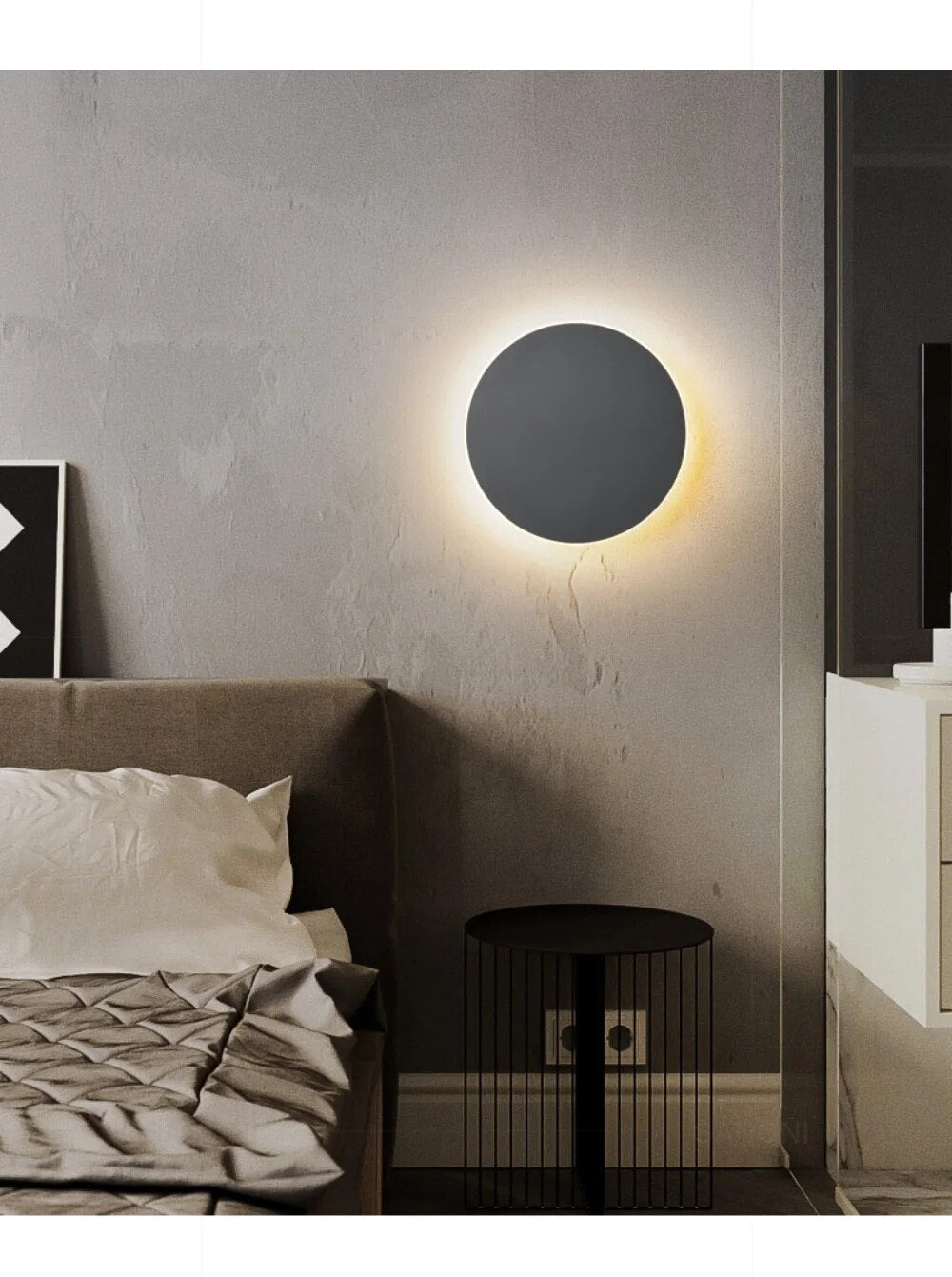 LED-Wandleuchte als Ambientebeleuchtung im Schlafzimmer, stilvoll & energiesparend.