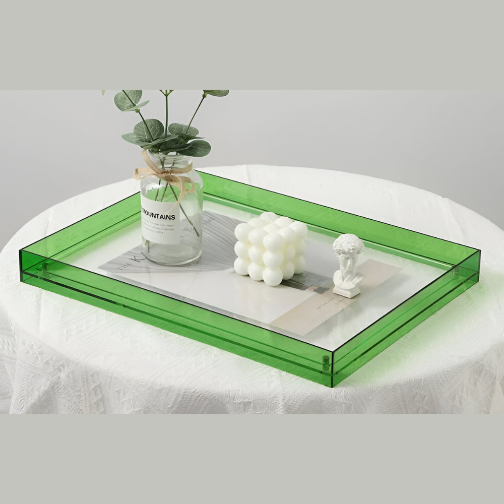 Weißer minimalistischer Fotorahmen, ideal für eine helle, moderne Wanddekoration.