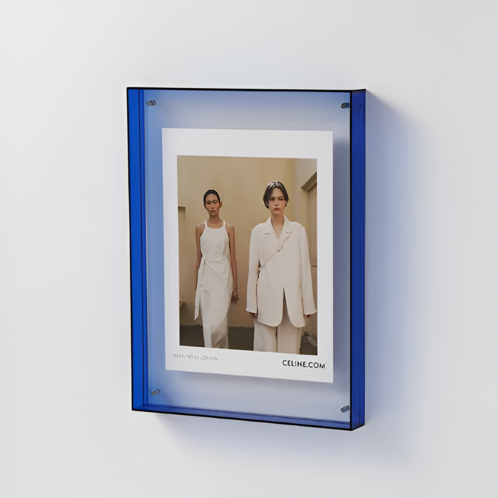 Minimalistischer Bilderrahmen in Schwarz für moderne Wanddekoration, perfekt für Kunst & Fotos.