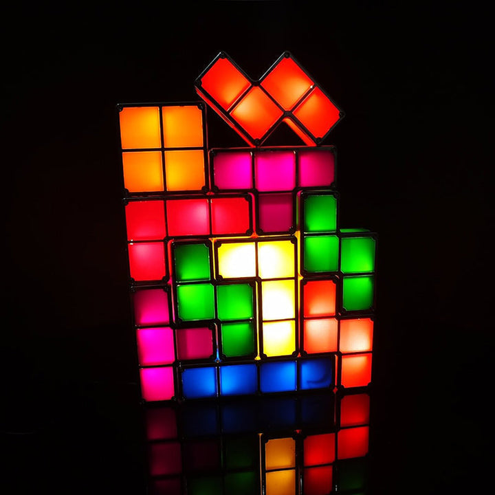 Kreative modulare LED Lampe im Retro Gaming Stil. Einzigartige Dekolampe für Gamer & Gaming Setup.