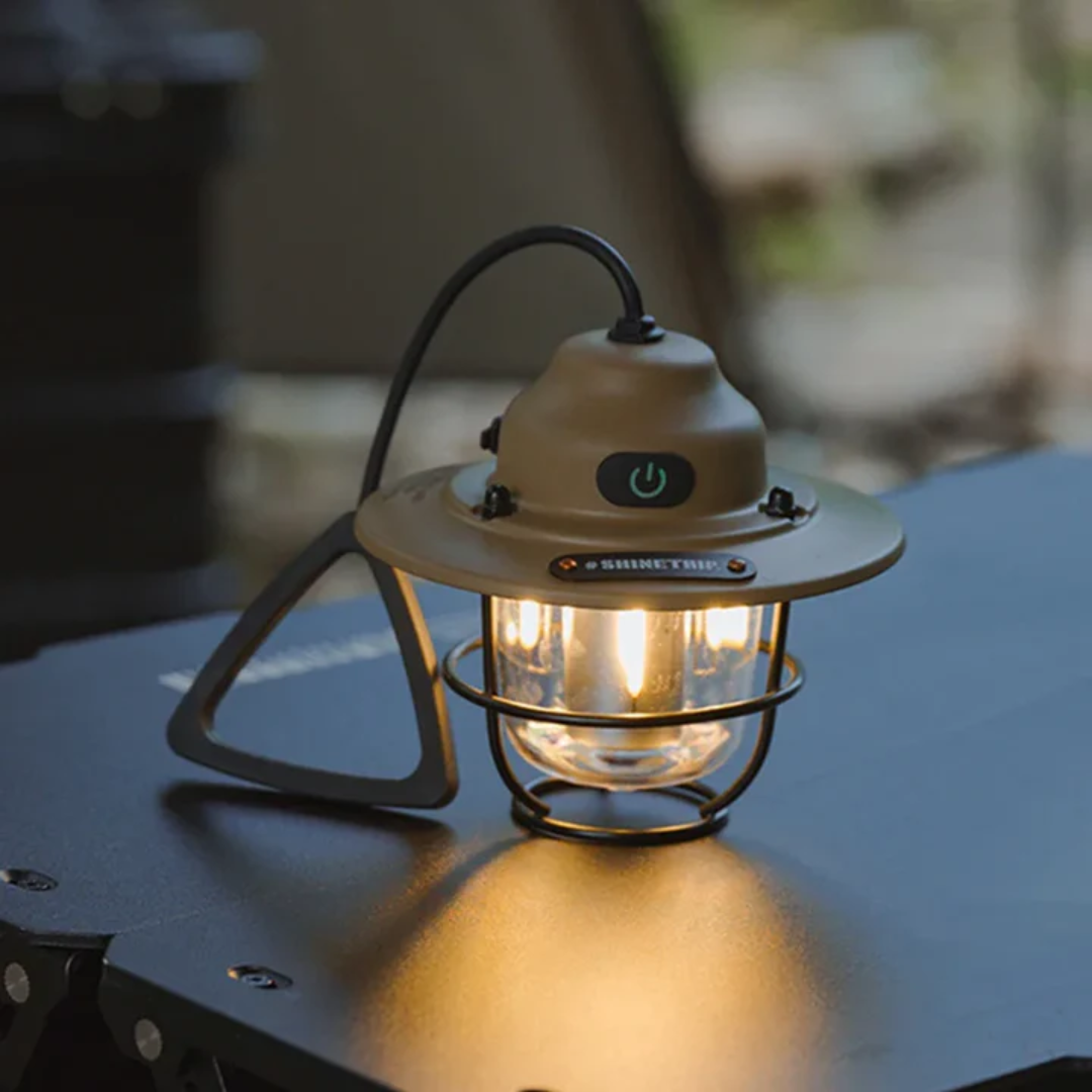 Robuste Retro LED Akku-Laterne Campora; zuverlässige Notbeleuchtung & Zeltlampe für Outdoor.