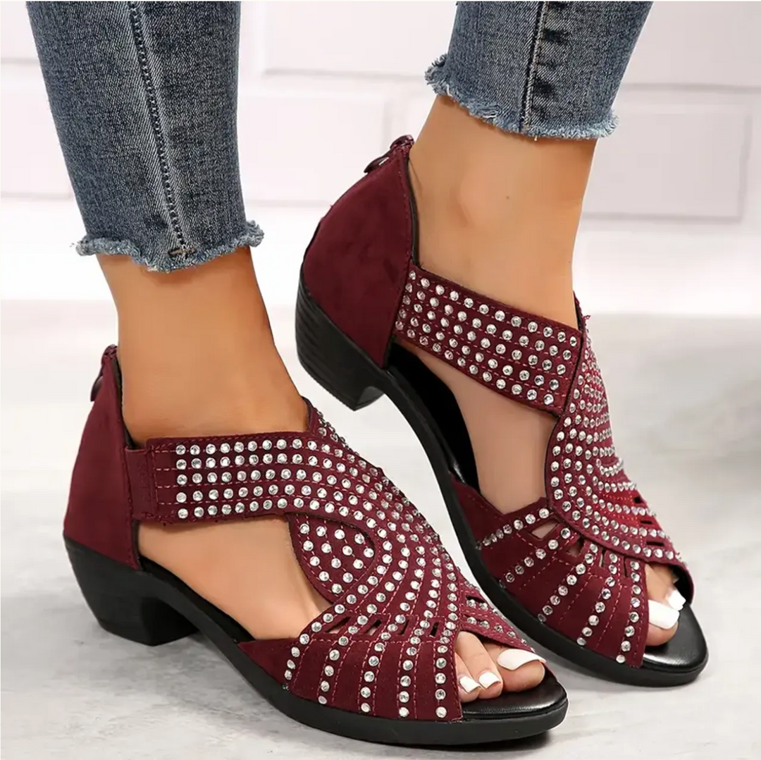 Vielseitige Damensandalen: Komfortable Sommerschuhe mit niedrigem Absatz, Reißverschluss & modernem Design.