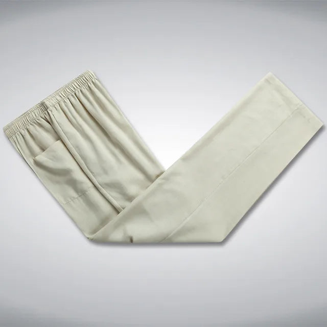 Hochwertiges Herren Kleidungset. Japanischer Stil, ganzjährig tragbar, mit feinen Patch-Details und Komfort.