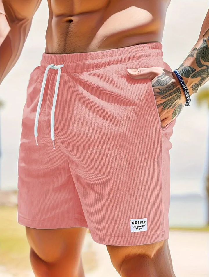 Herren Kurzehose Cori: Entspannt & stylisch für den Sommer. Atmungsaktiv & angenehm zu tragen.