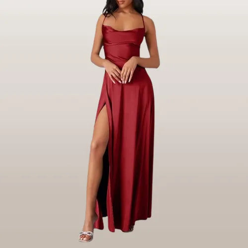 Glamouröses ärmelloses Maxikleid für Damen, perfekt als Abendkleid oder festliche Robe mit fließendem Fall.