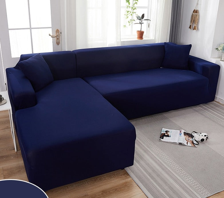 Dehnbarer Sofabezug als Sitzschutz. Wasserfest & sturmsicher. Ideal für ein modernes, geschütztes Sofa.