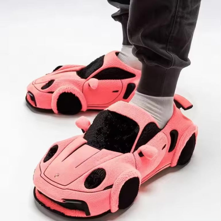 Warme Herren Winterhausschuhe im Auto-Design für gemütliche Autofans. Rutschfest & bequem.