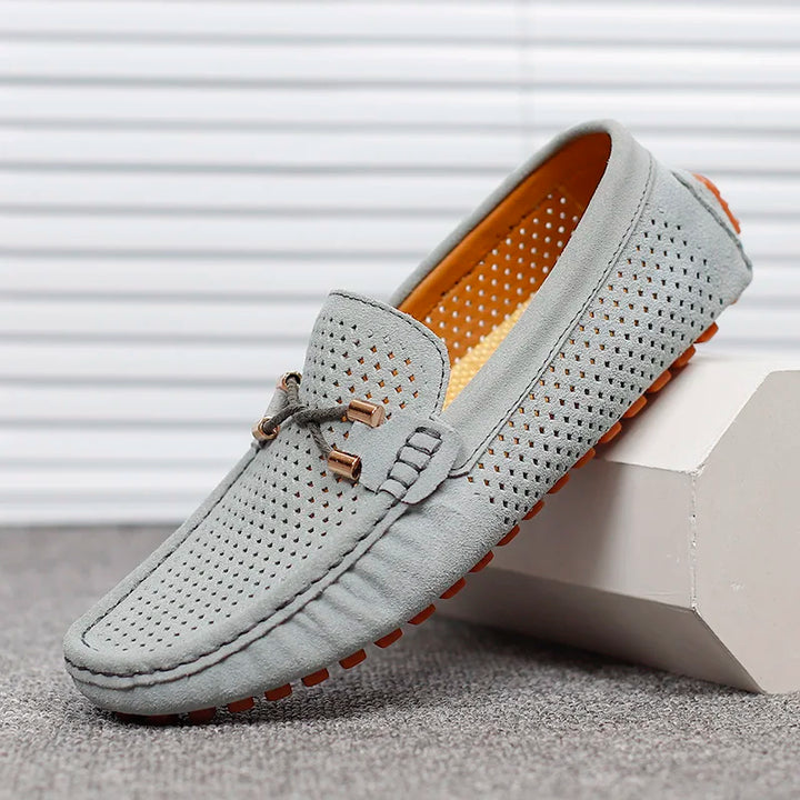 Vielseitige Herrenschuhe: Slip-On Loafer. Bequeme und atmungsaktive Sommerschuhe für jede Gelegenheit.