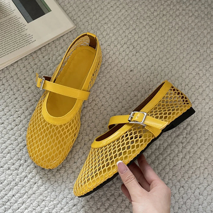 Stilvolle Damen Freizeitschuhe: bequeme Mesh-Sandalen mit Blockabsatz und Schnalle, ideal für Outdoor-Sommer.