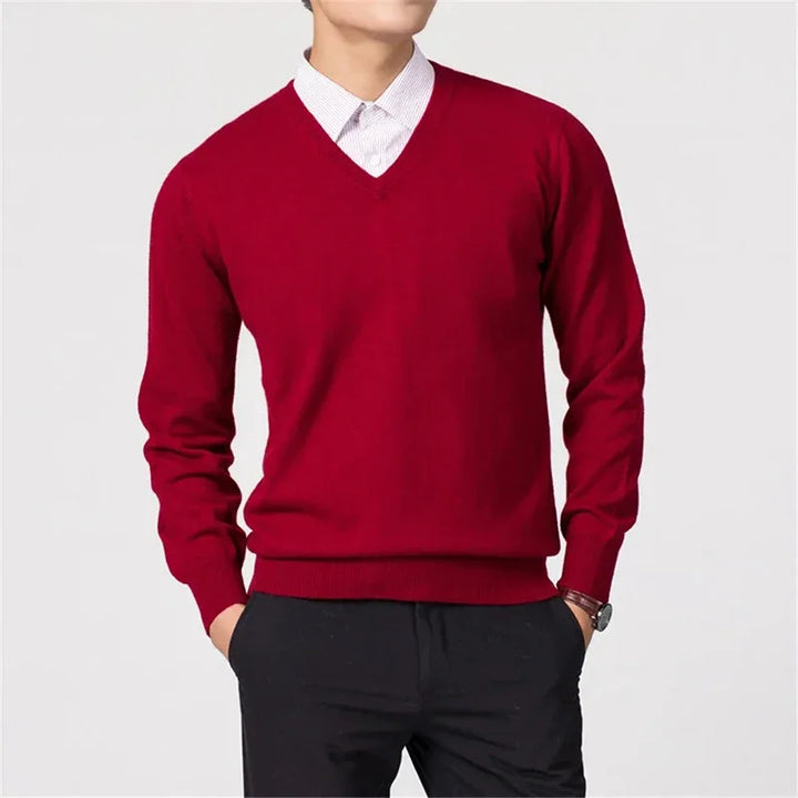 Komfortabler Herren Langarm-Pullover mit V-Ausschnitt. Must-have für Ihre Herbst-Winter-Garderobe, klassisch & warm.