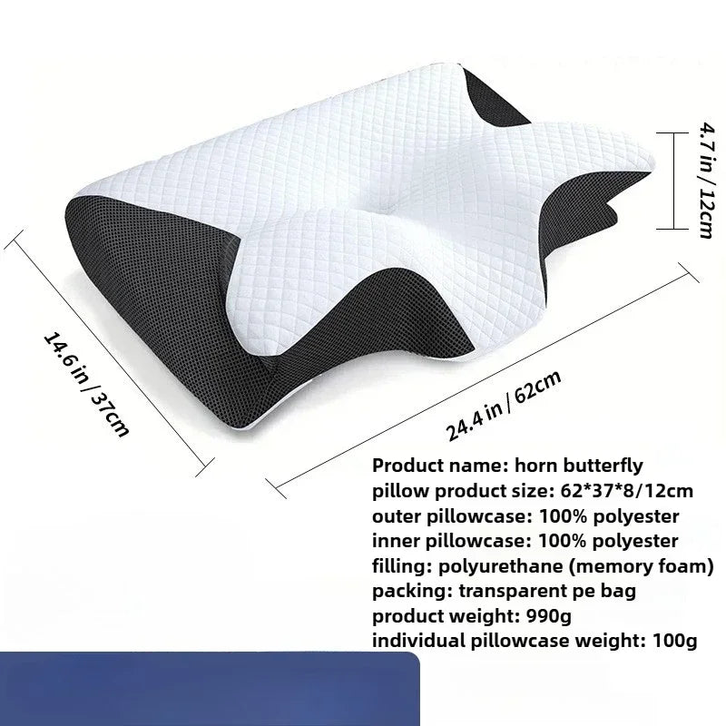 Hochwertiges Schlafkissen aus Memory Foam; ergonomische Schmetterlingsform unterstützt optimal Nacken und Kopf.