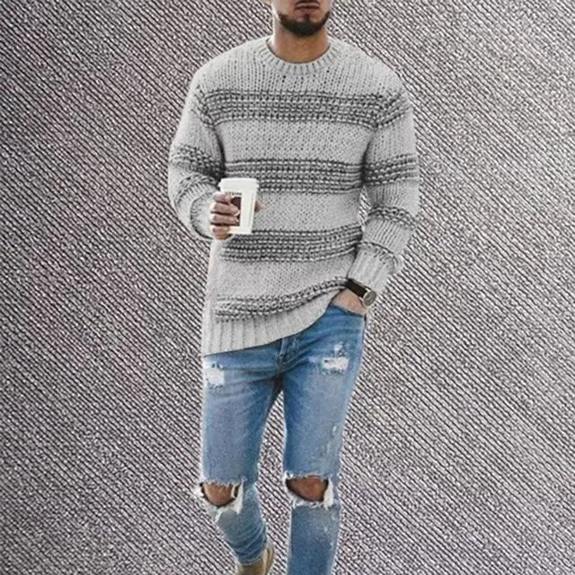 Moderner Cleanfit Langarm Rollkragenpullover für Männer. Stilvolle Wintermode für einen eleganten & warmen Look.