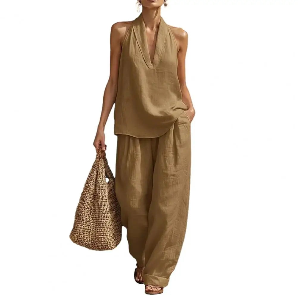 Stilvoller Damen Zweiteiler: Komfortables V-Ausschnitt Top & Hose mit hohem Bund. Perfekt für einen schicken Business Look.
