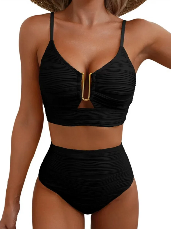 Damen High-Waist U-Draht Bikini in klassischer Farbe, ideal für Sommer, Strand & Pool. Stilvolle Bademode.