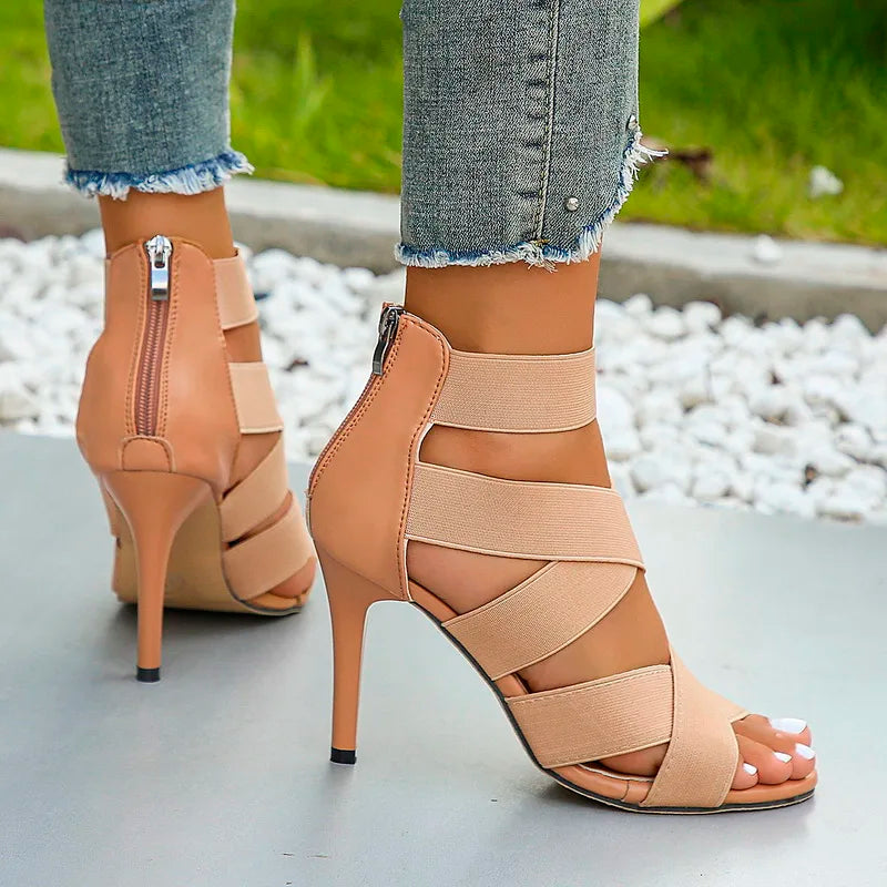 Vielseitige Abendschuhe: Damen Stiletto Pumps mit Crossover-Riemen, perfekt für Feste und formelle Events.