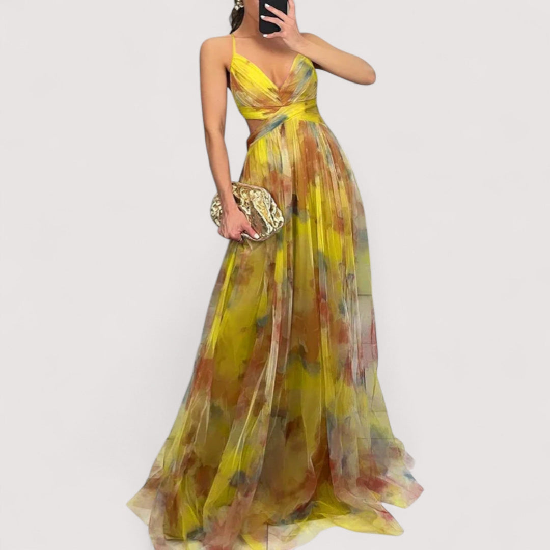 Fließendes Damenkleid für den Abend, elegant und komfortabel, mit verdrehtem Oberteil.