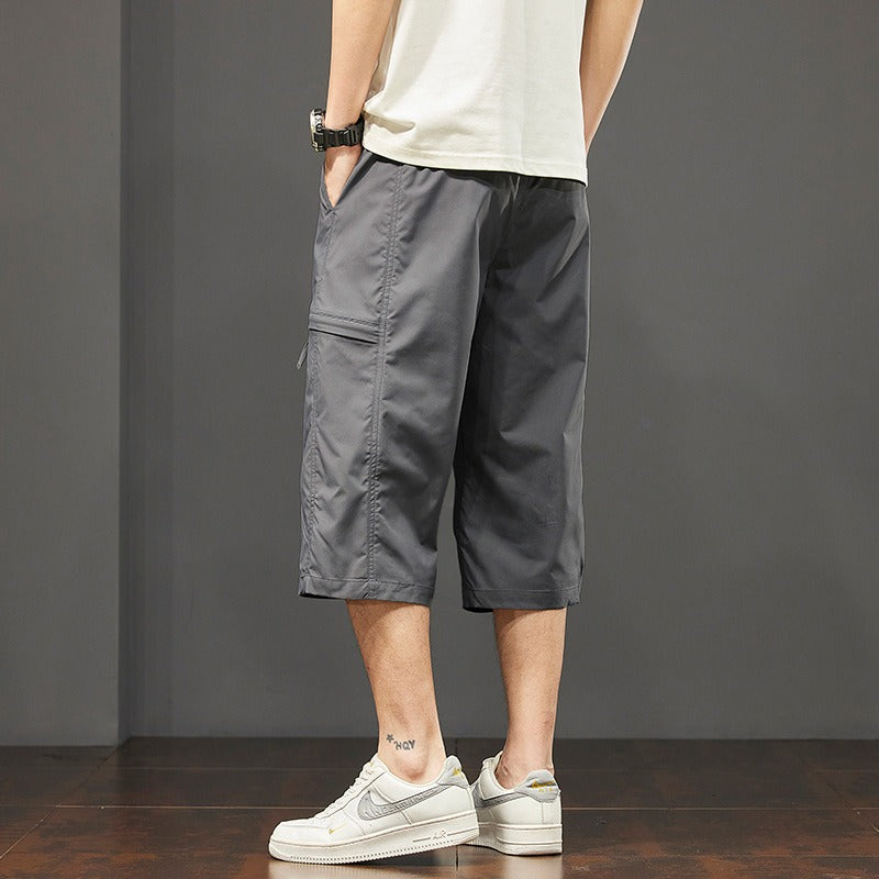Bequeme Herren Cargo Shorts für Alltag & Reisen, aus atmungsaktivem Stoff für optimalen Komfort bei jeder Aktivität.